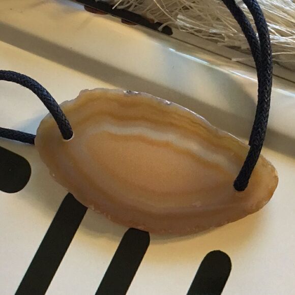 NATURL AGATE CORD BRACELET NWT UNISEX - Picture 1 of 11